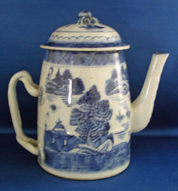 Small Canton Lighthouse Form Coffee Pot