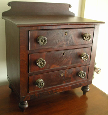 Sheraton Minature Chest