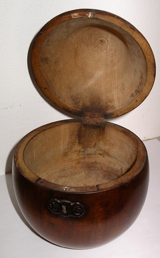 Pear Form Tea Caddy